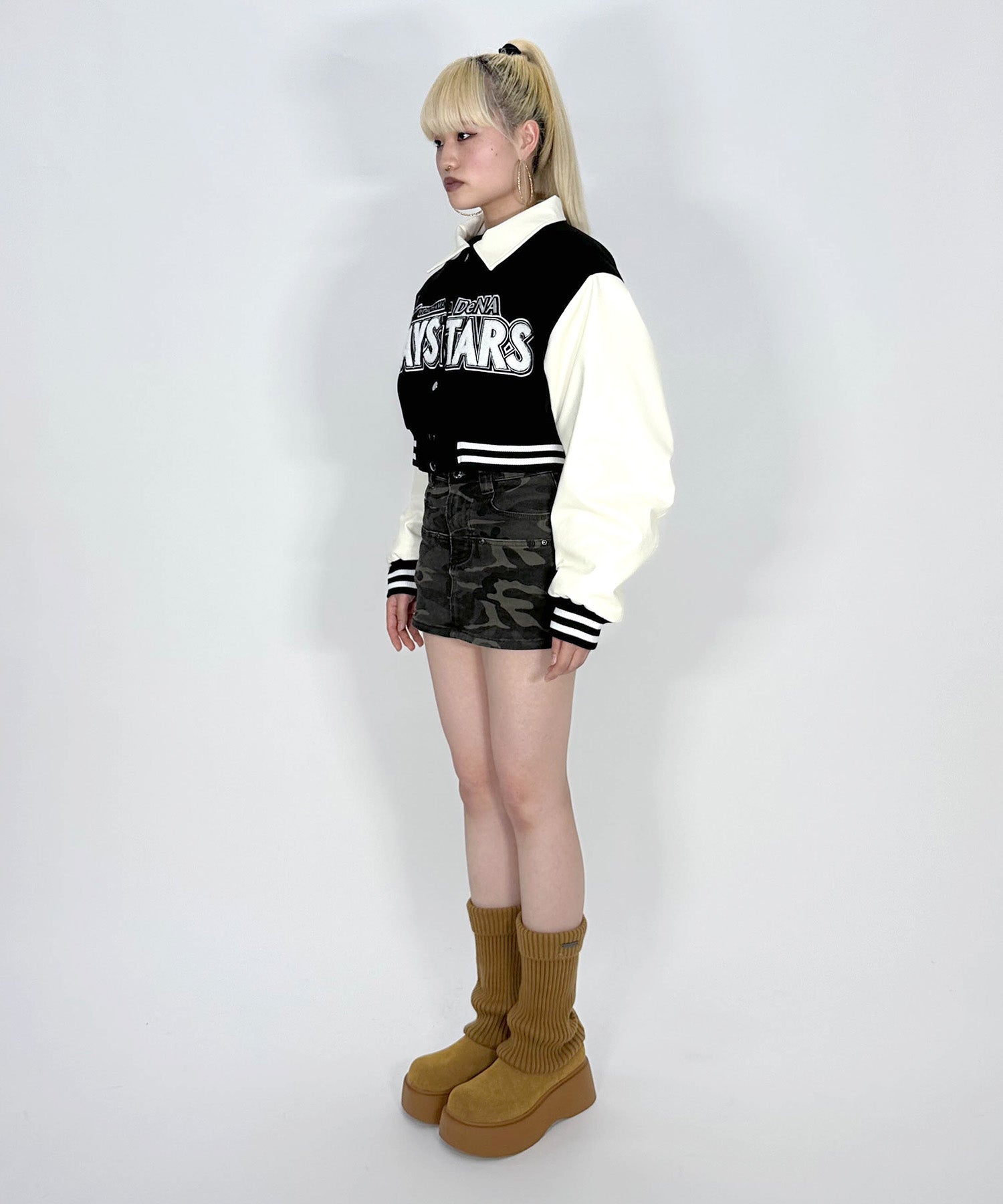 CROPPED VARSITY JACKET