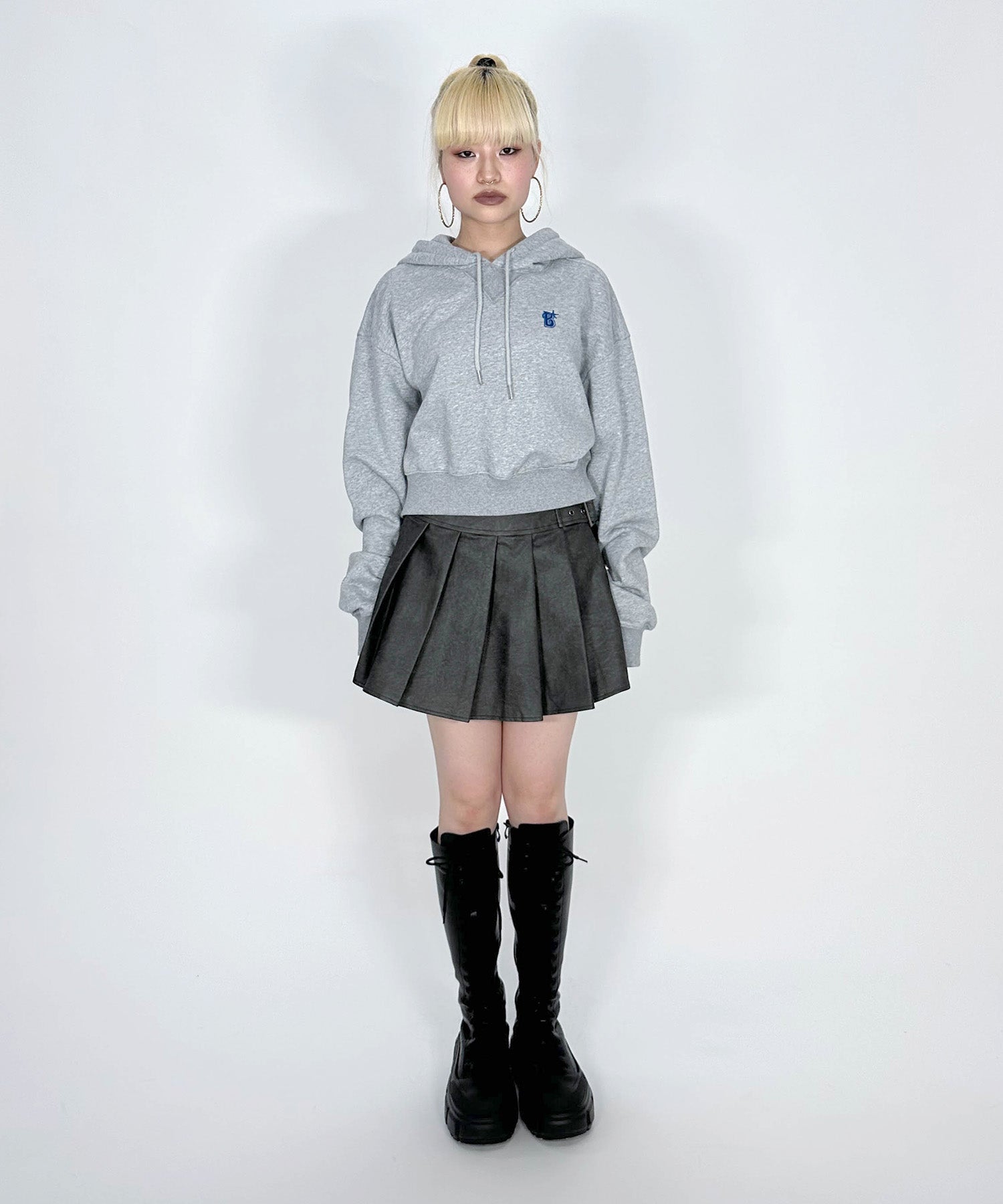 CROPPED HOODIE