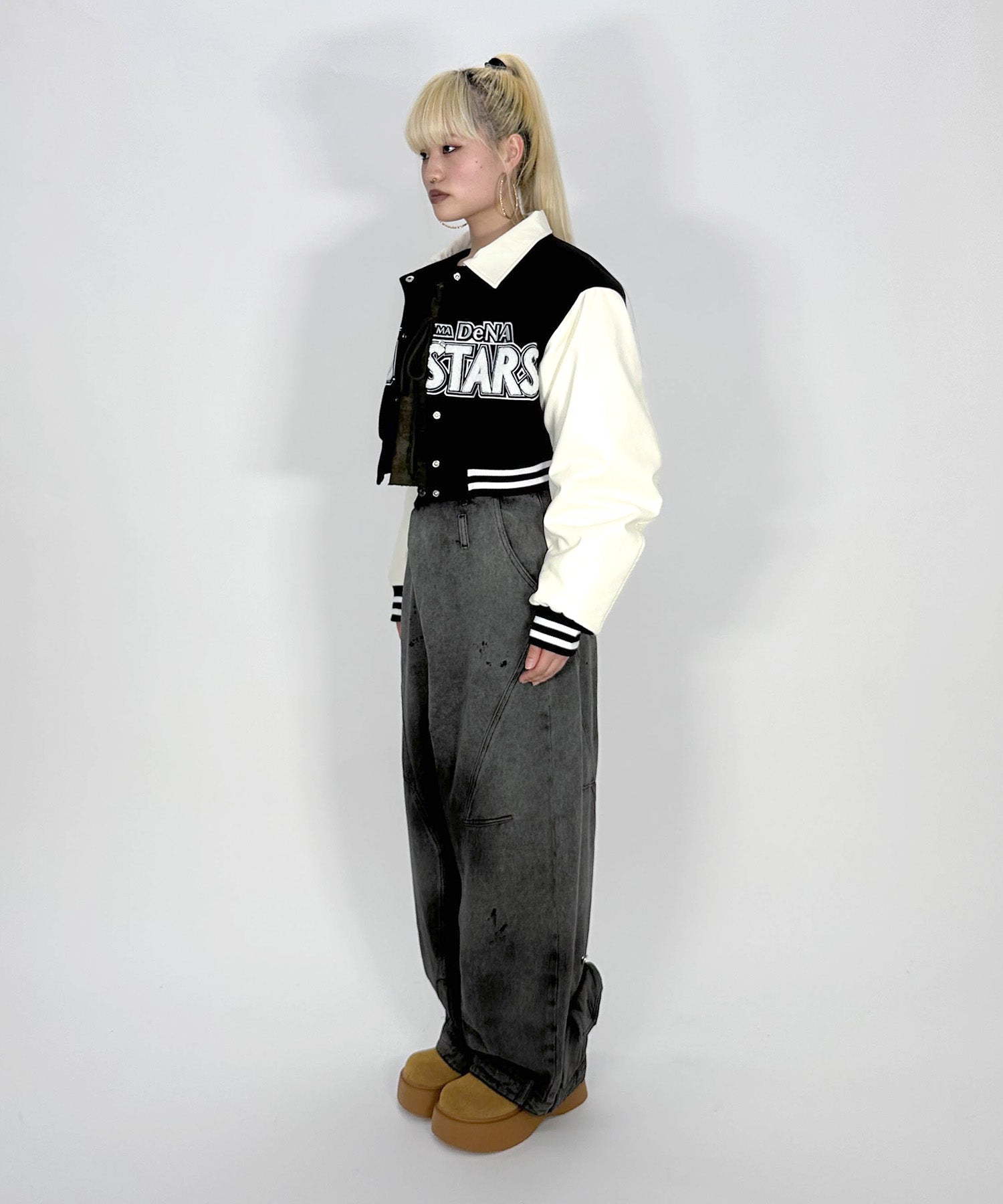 CROPPED VARSITY JACKET