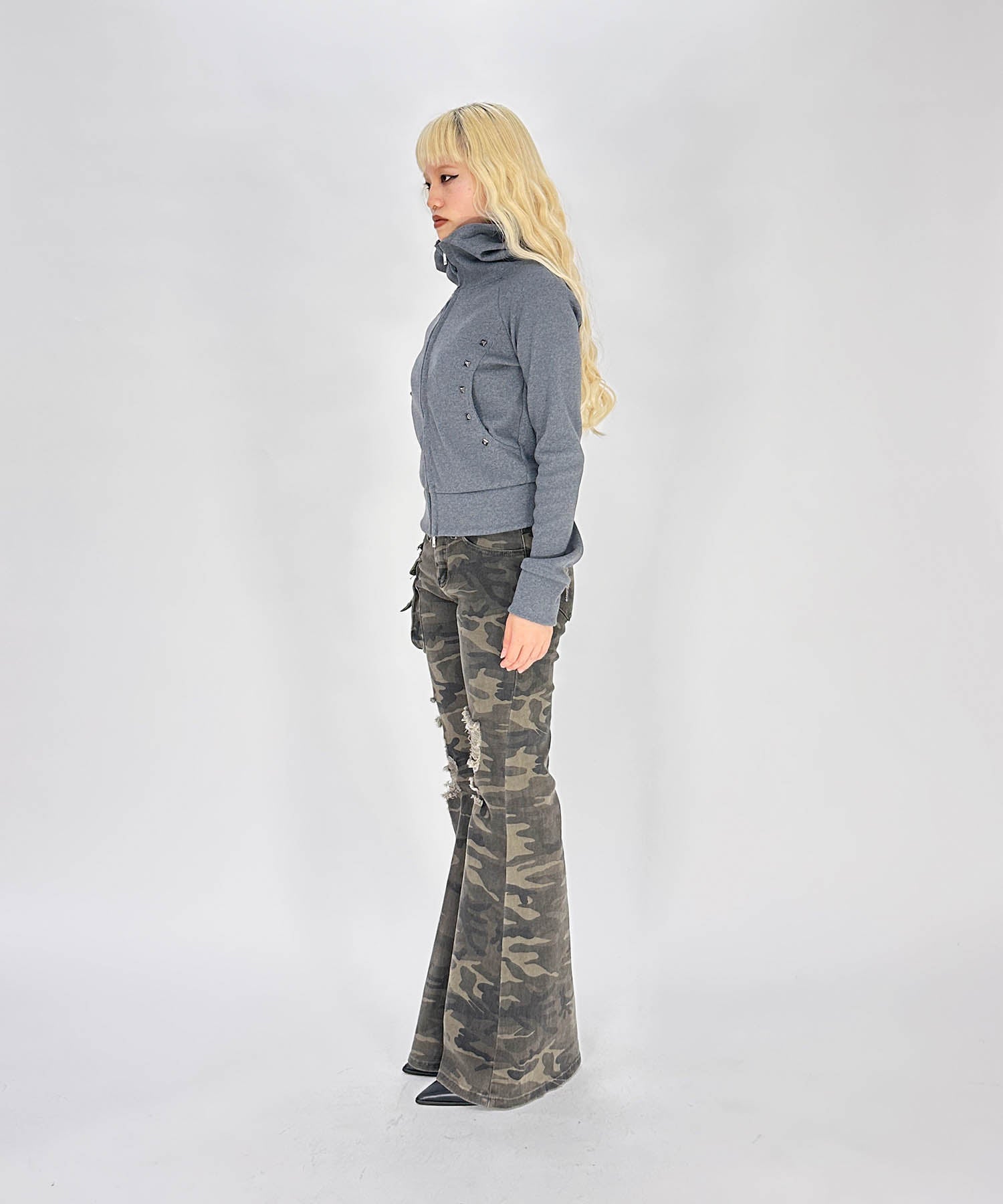 スタッズリブフードパーカー