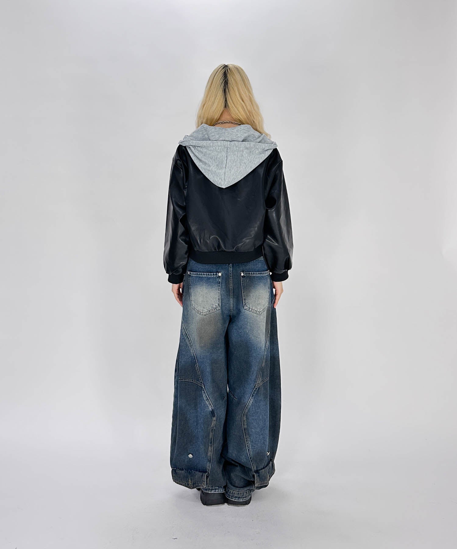 フード付きレザージャケット