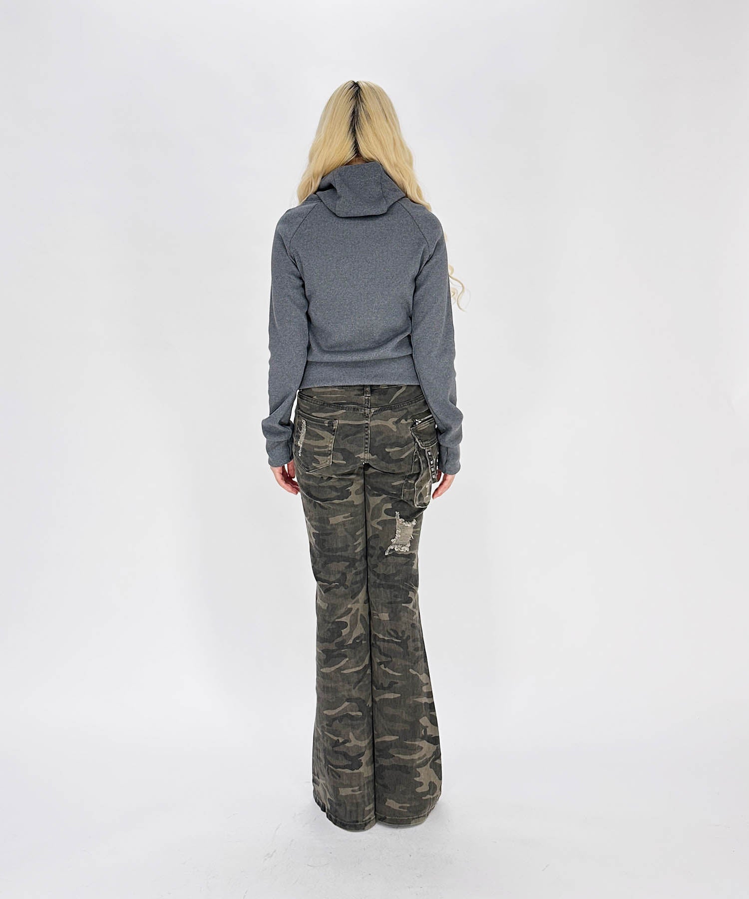 スタッズリブフードパーカー