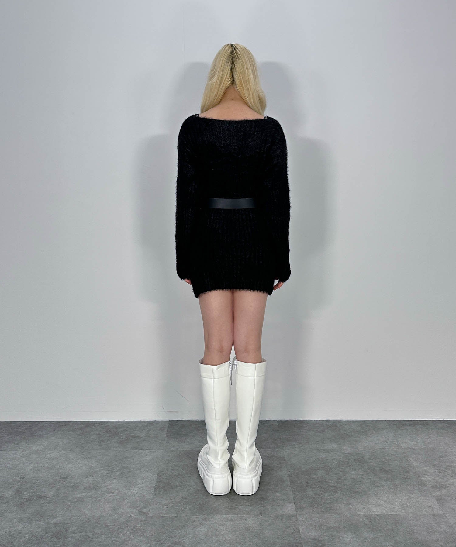 アンゴラ風ロングニットセーター