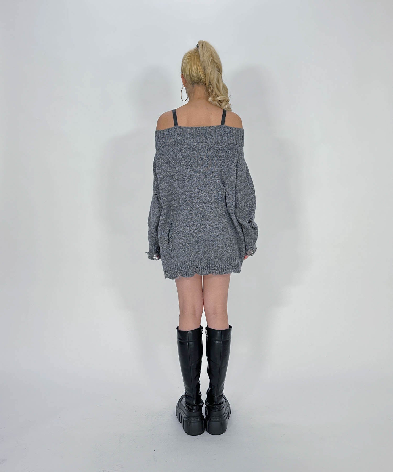 ショルダーベルトダメージニット