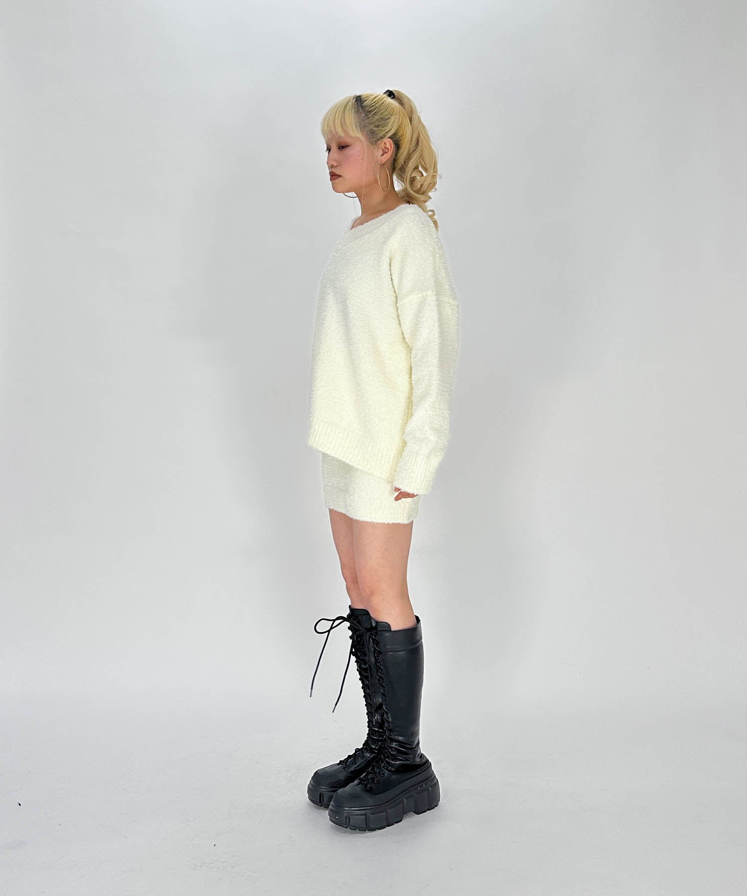 Vネックオーバーニットセットアップ