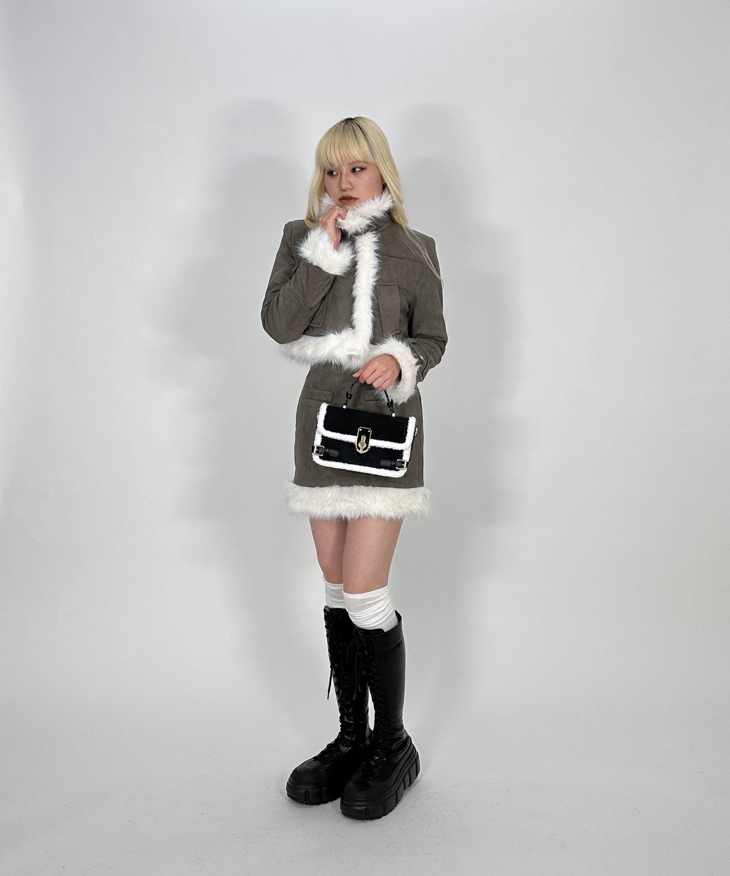 フェイクムートンスクエアバッグ