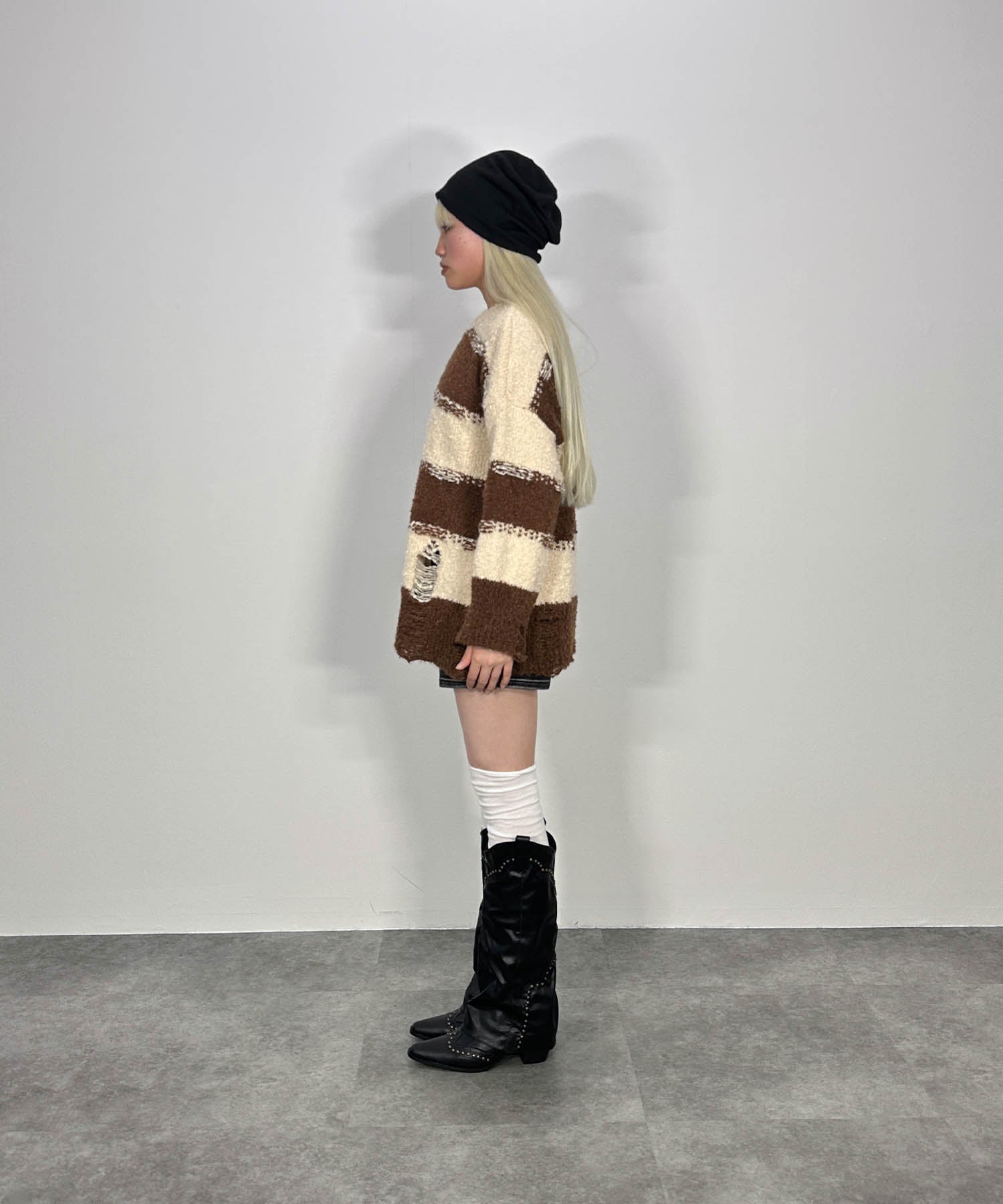 ルーズフィットストライプニット