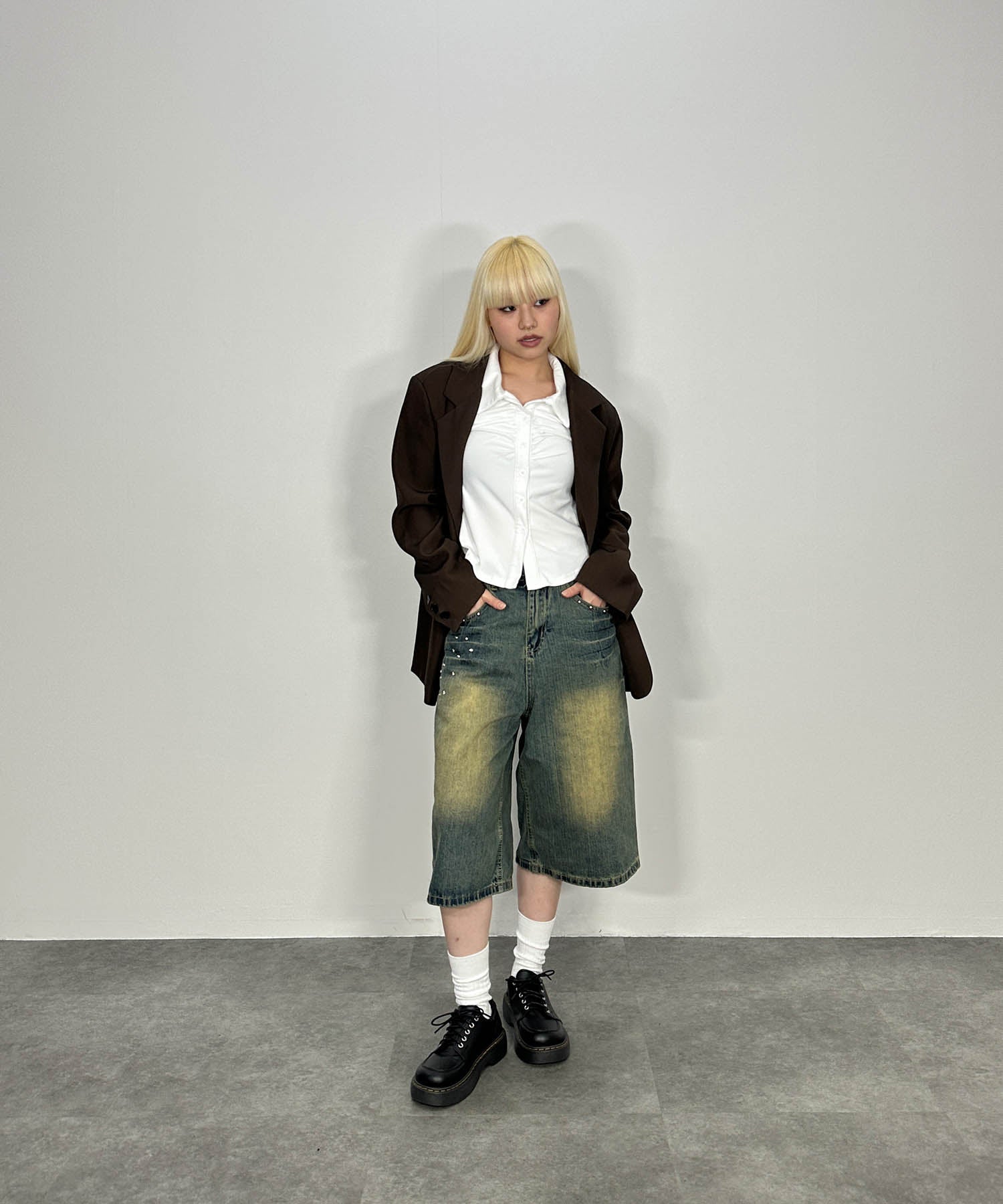 ボタンシャーリングシャツデザイントップス