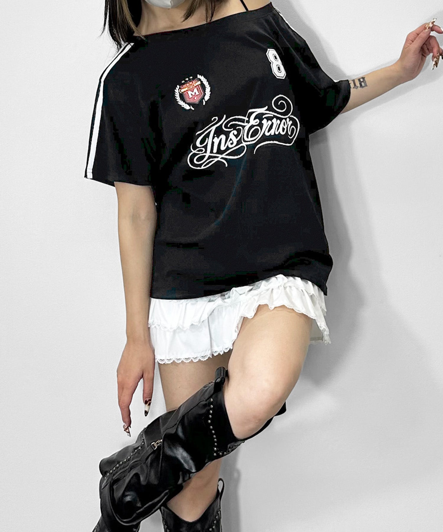 ルーズネックスポーティーＴシャツ