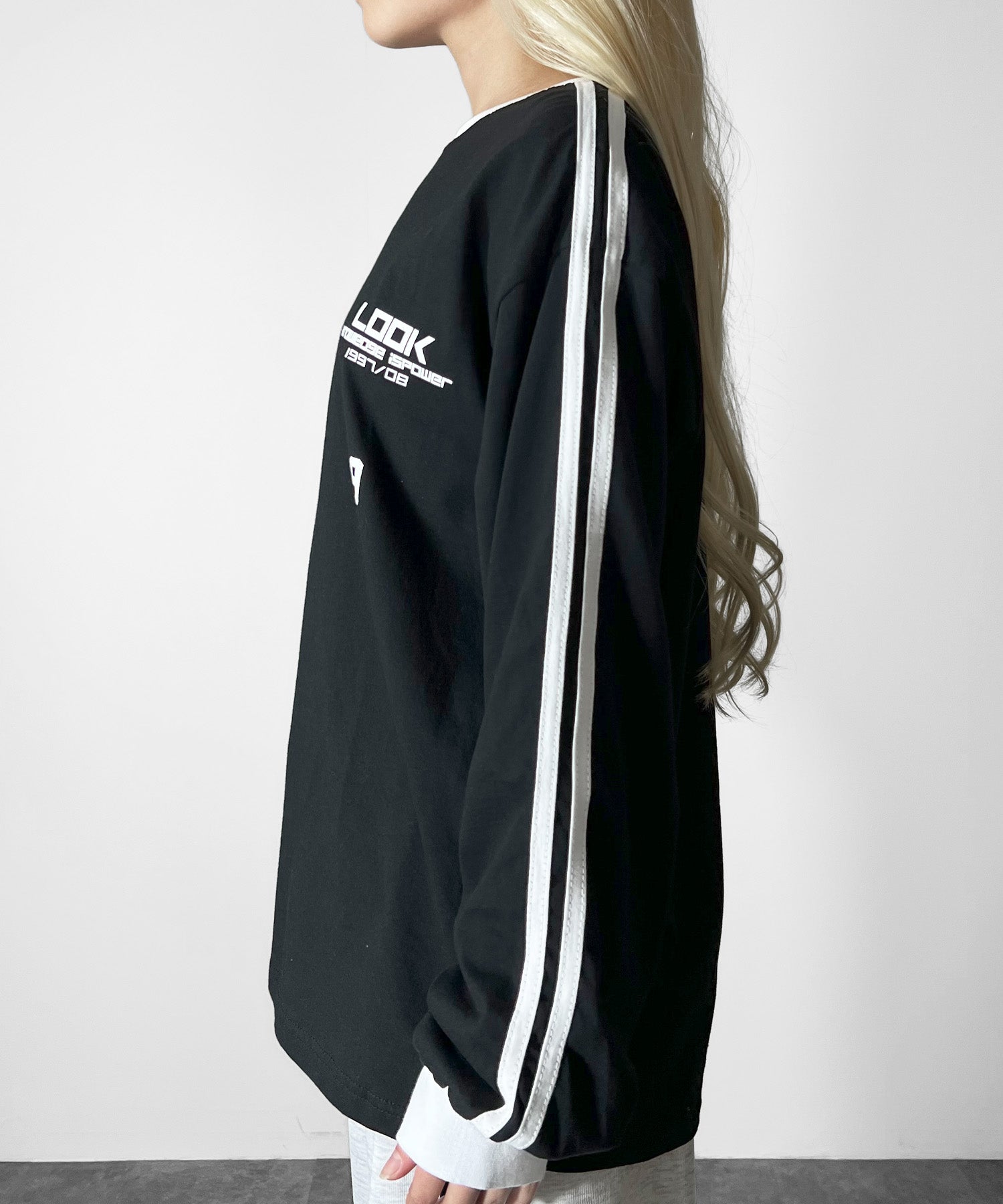 ユニフォーム風ロングTシャツ
