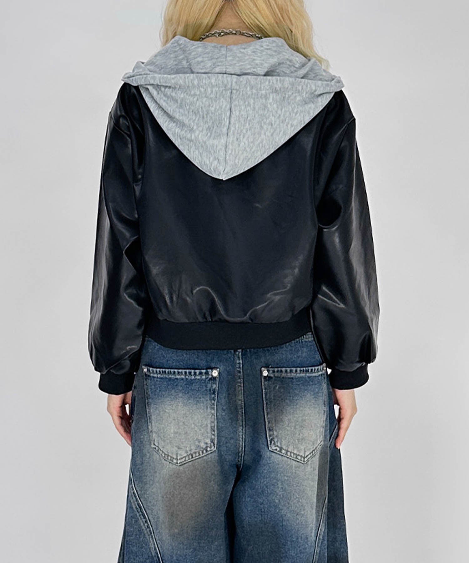 フード付きレザージャケット