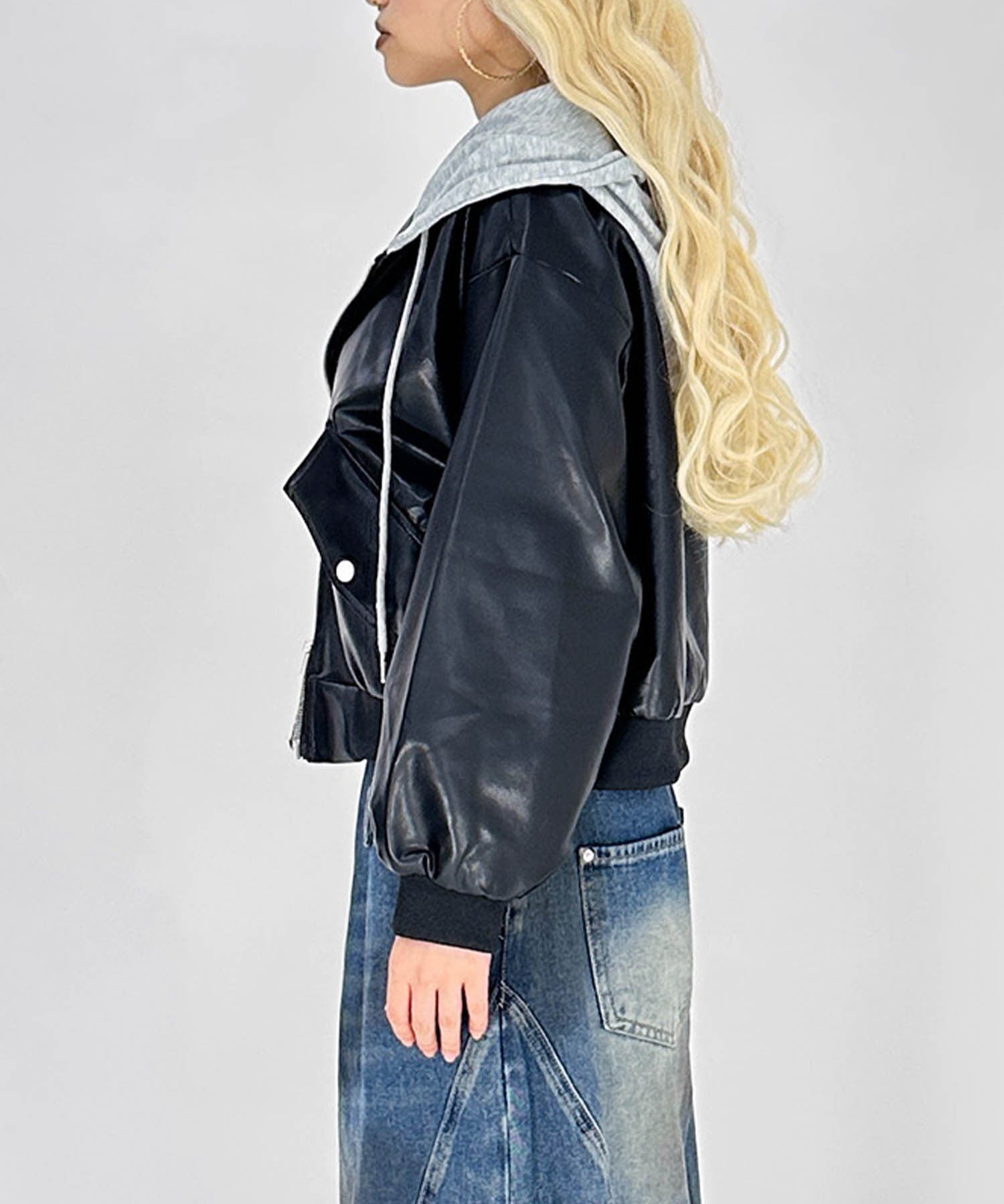 フード付きレザージャケット