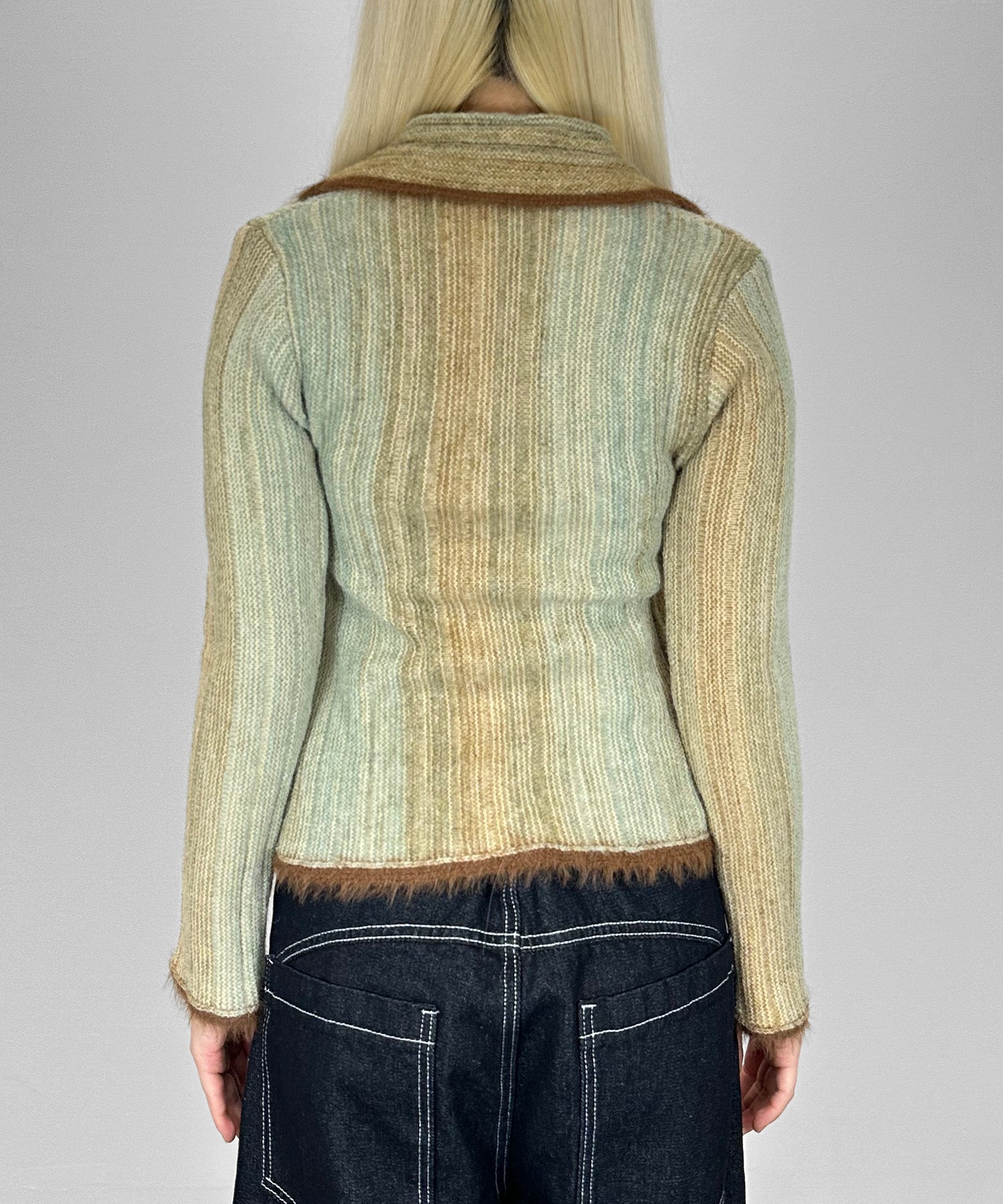 ファートリムジップトップス