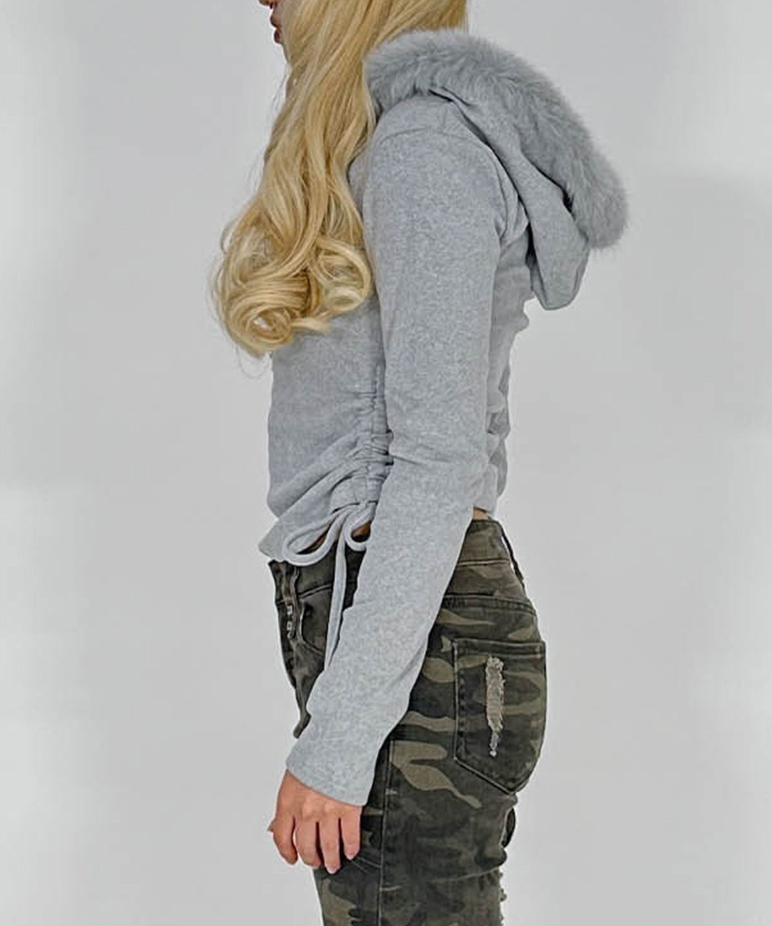 ファー付きフードピチスウェットトップス