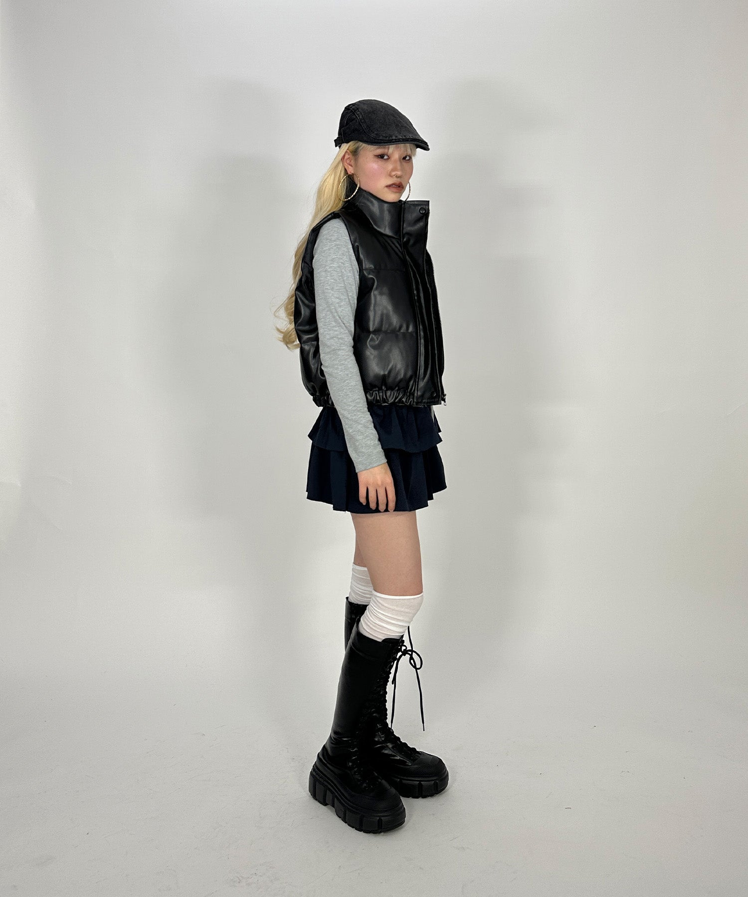 合皮レザーダウンベスト