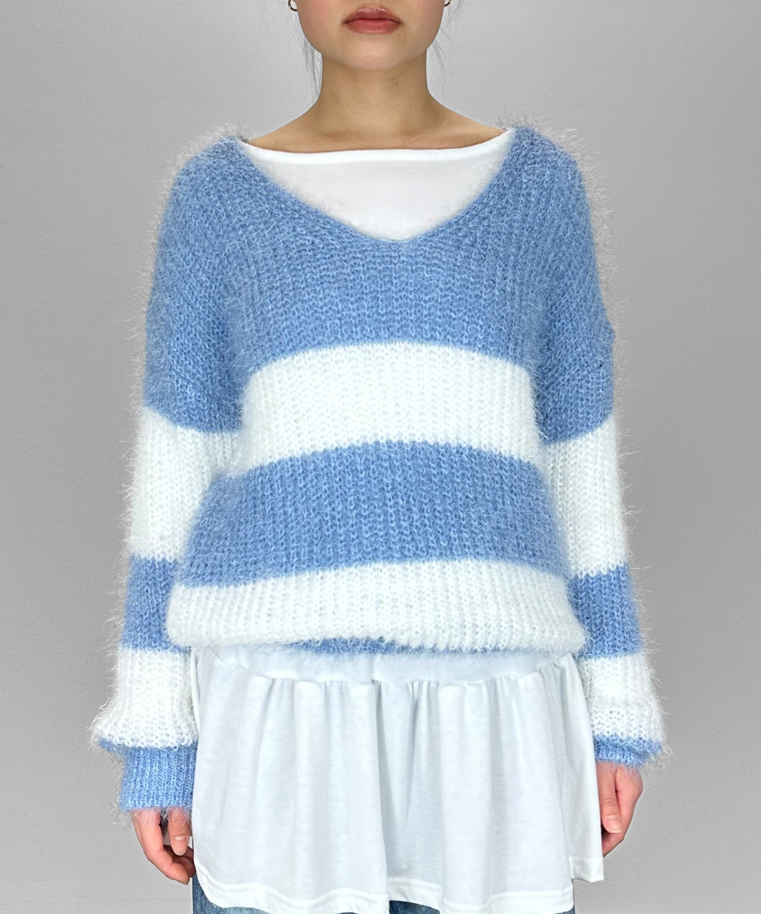 ワイドボーダーVネックニット