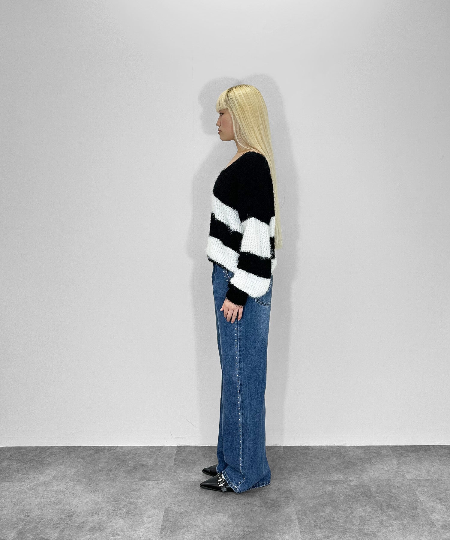 ワイドボーダーVネックニット