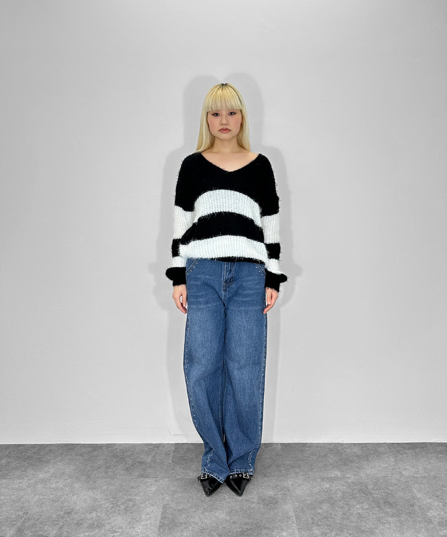 ワイドボーダーVネックニット
