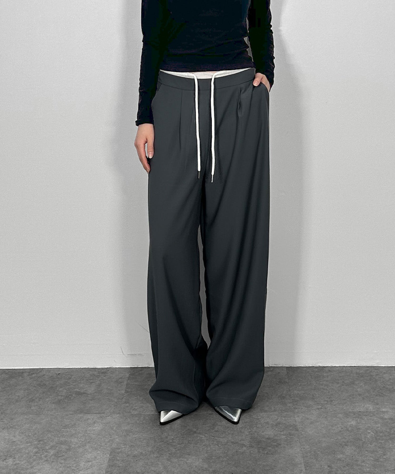 ウエストレイヤードスラックス