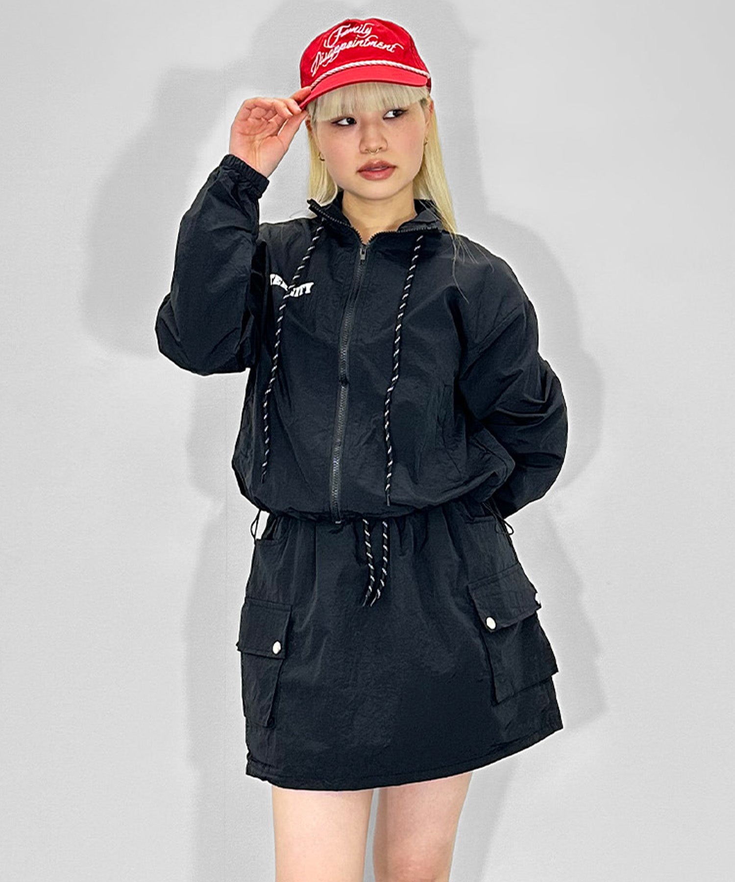 ナイロンジップジャケット