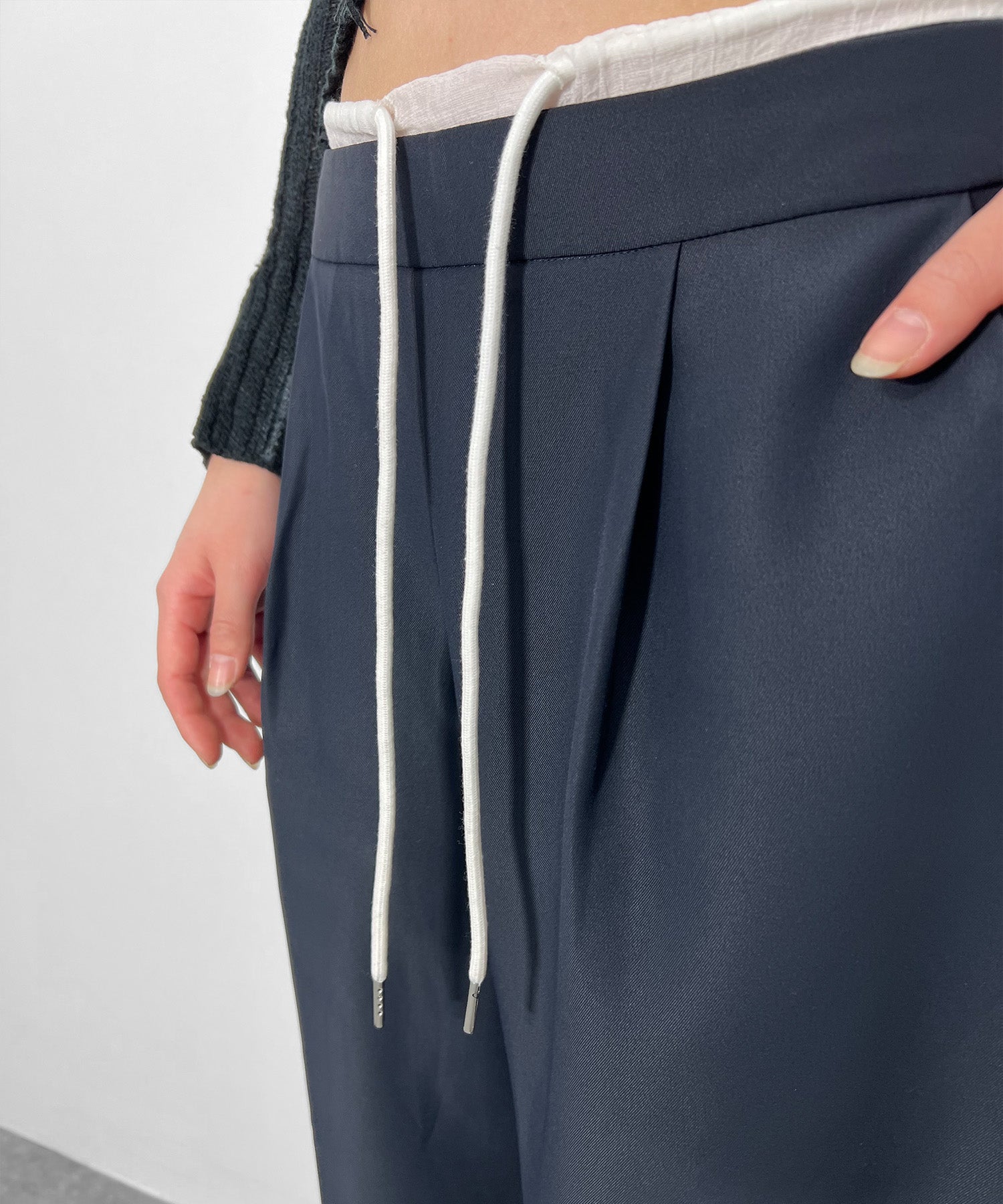 ウエストレイヤードスラックス