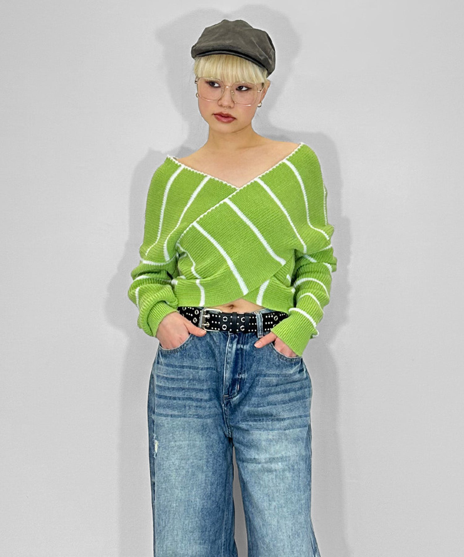 クロスオフショルストライプニット