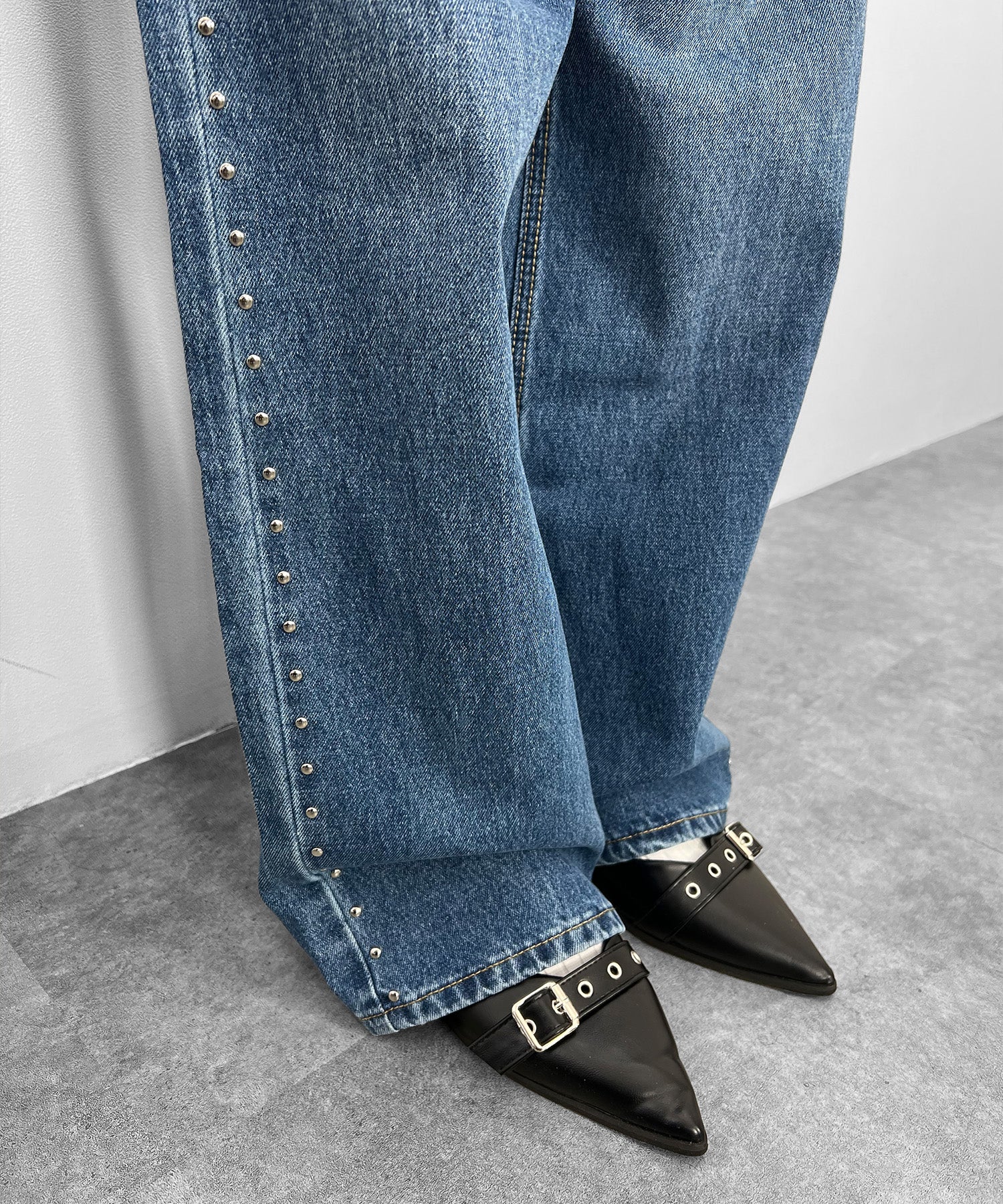 アイレットストレートデニムパンツ