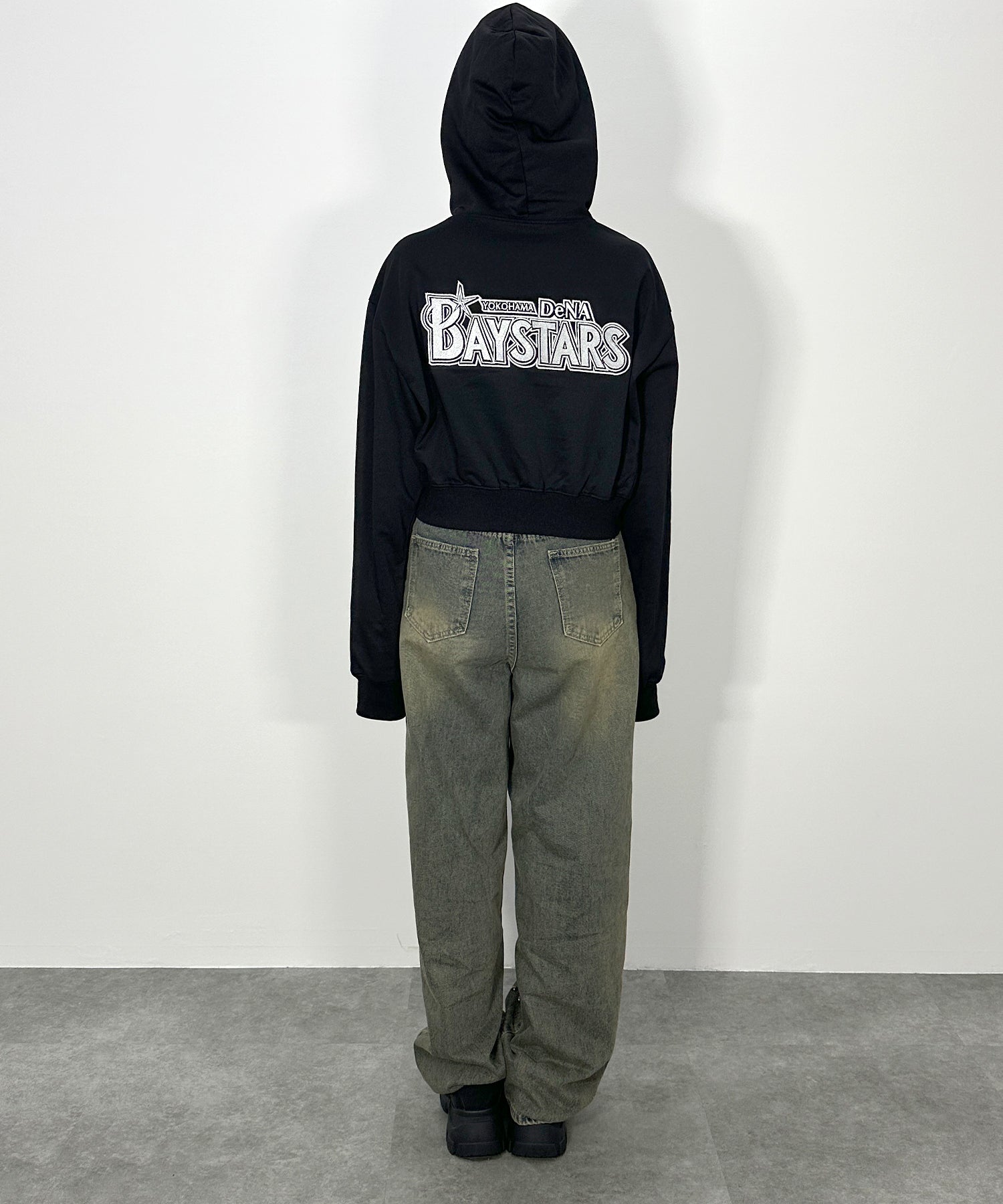 CROPPED HOODIE
